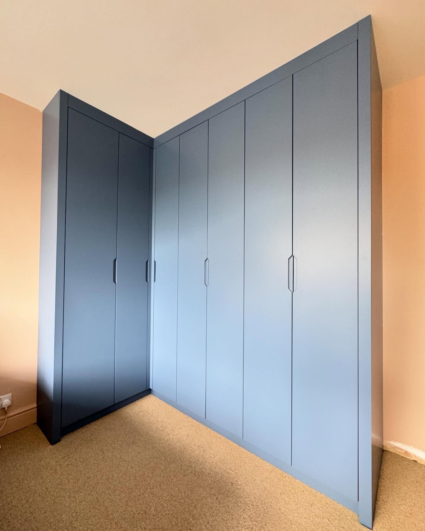fitted wardrobes redhill